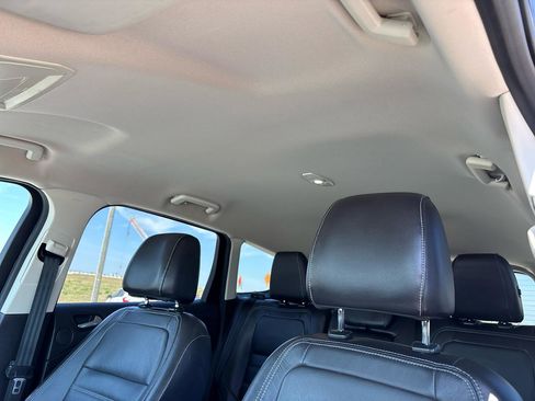 Used 2017 Ford Escape SE w/ SE Leather Comfort Package image 18