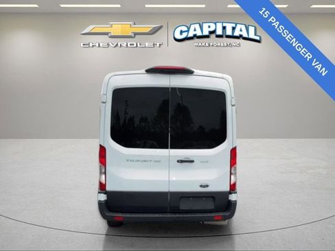 Used 2025 Ford Transit 350 XLT RWD image 4
