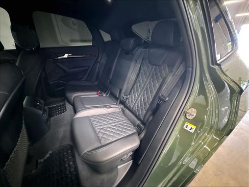 Used 2024 Audi SQ5 Prestige w/ Prestige Package AWD/4WD image 26