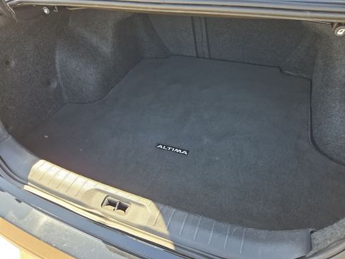 Used 2019 Nissan Altima 2.5 S FWD image 30