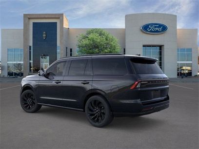 New 2025 Lincoln Navigator Reserve w/ Jet Appearance Package