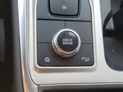 Used 2022 Ford Explorer Platinum w/ Technology Package AWD/4WD image 29