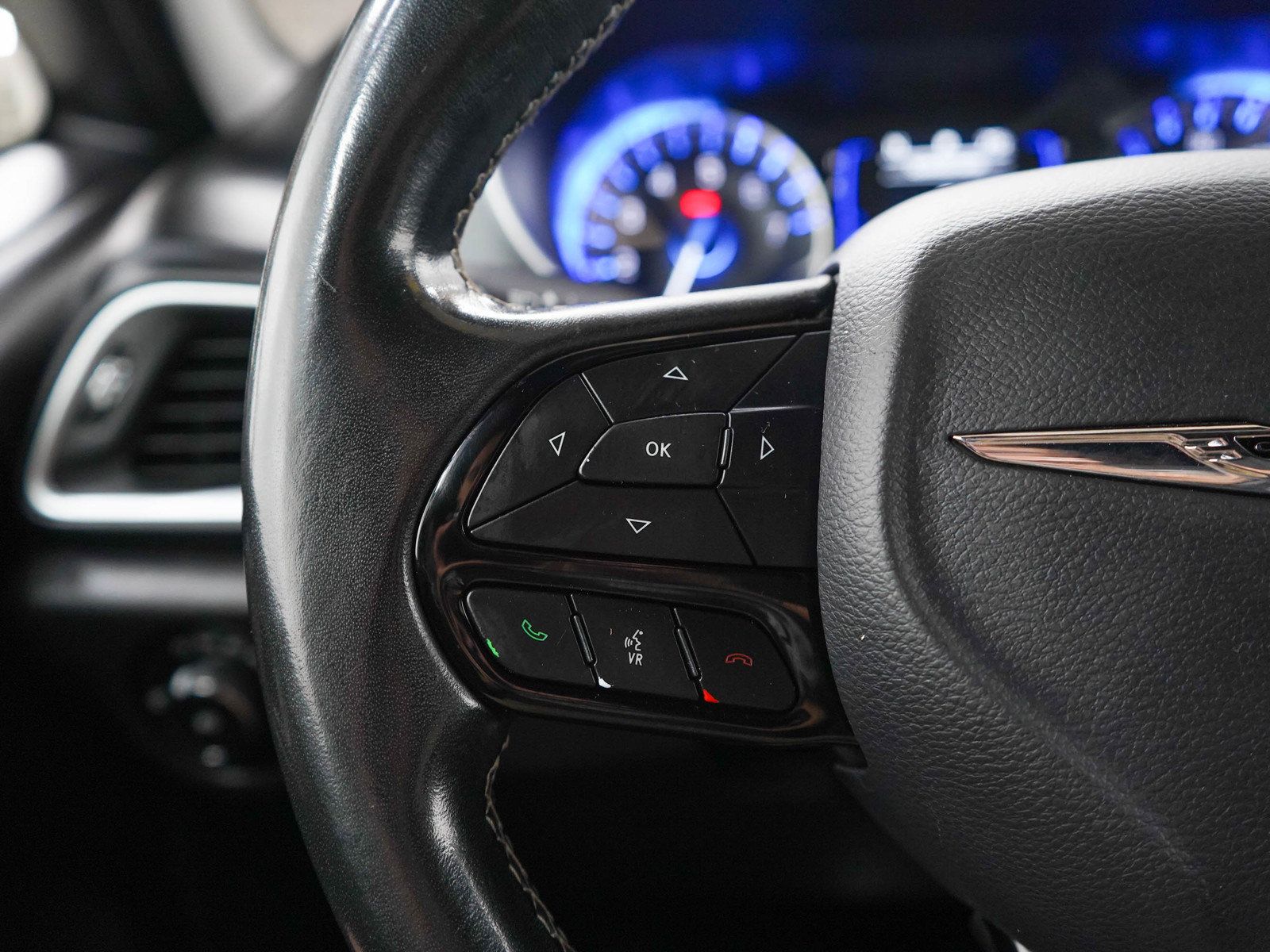 Used 2019 Chrysler Pacifica Touring Plus w/ S Appearance Package FWD image 27