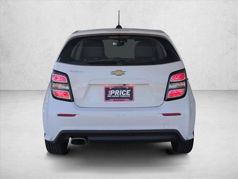 Used 2017 Chevrolet Sonic LT FWD image 5