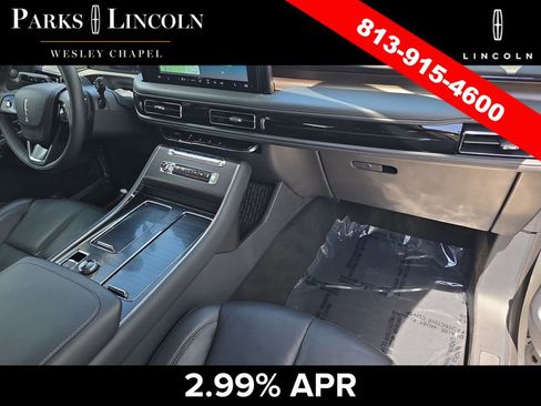 Certified 2025 Lincoln Aviator Reserve w/ Illumination Package RWD image 10