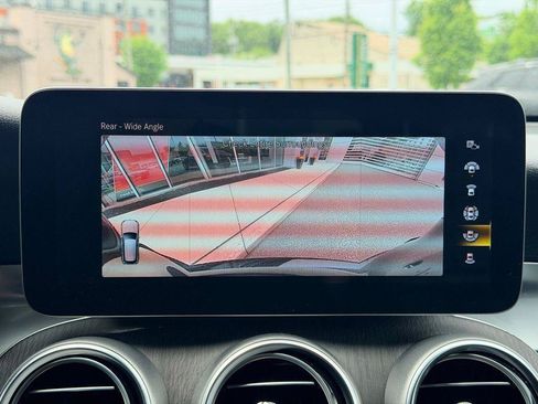 Used 2022 Mercedes-Benz GLC 300 4MATIC image 31