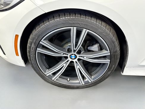 Used 2019 BMW 330i 330i w/ Convenience Package image 38
