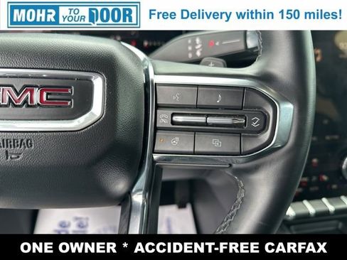 Used 2025 GMC Acadia Elevation image 16