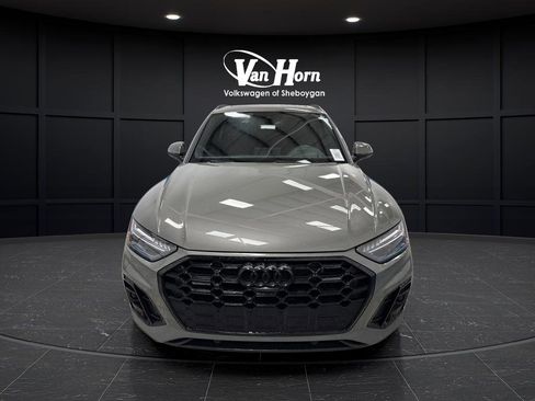 Used 2023 Audi Q5 e Prestige w/ Prestige Package image 12