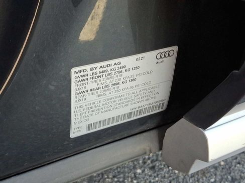 Used 2021 Audi Q5 2.0T Premium Plus w/ Premium Plus Package AWD/4WD image 30