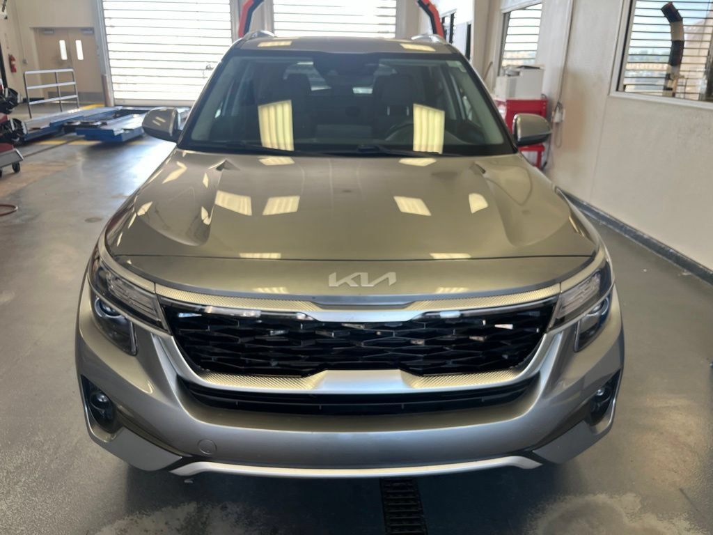 Used 2023 Kia Seltos S AWD/4WD image 8
