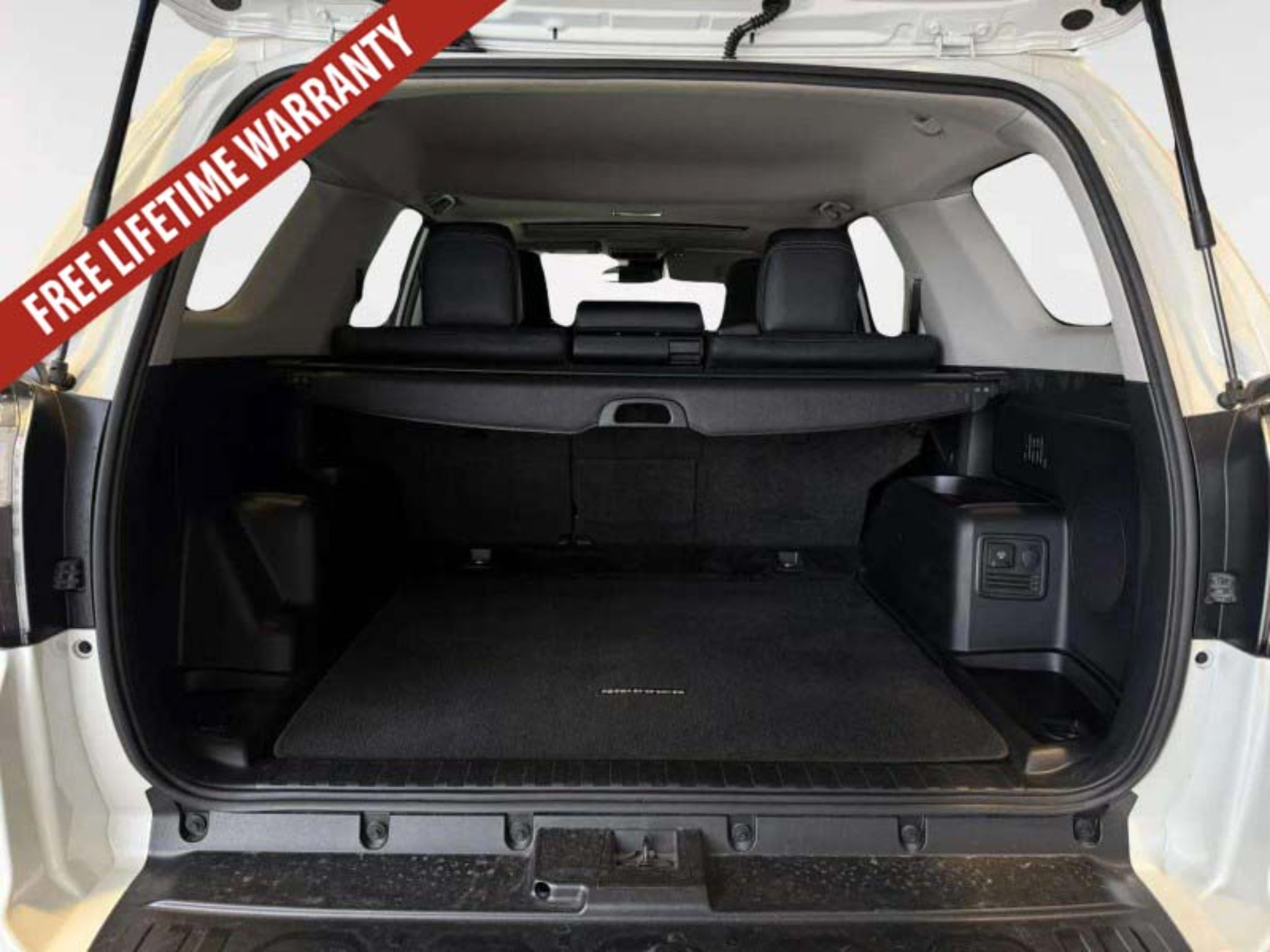 Used 2022 Toyota 4Runner Limited AWD/4WD image 32