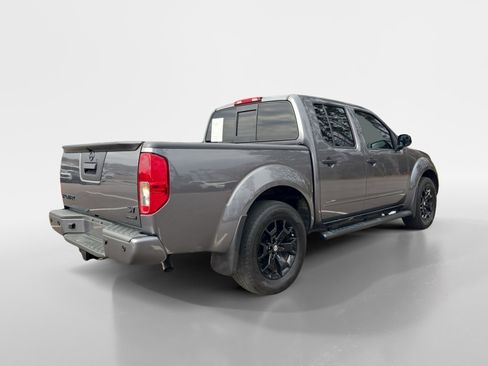 Used 2020 Nissan Frontier SV w/ Midnight Edition Floor Mats image 5