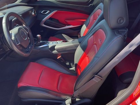 Used 2016 Chevrolet Camaro SS image 7