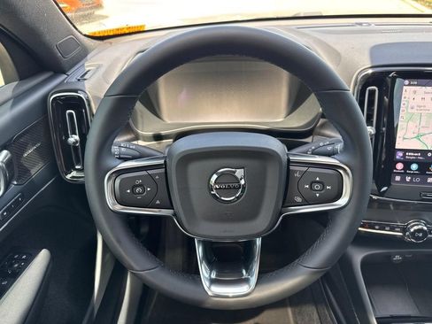 Certified 2023 Volvo C40 P8 Recharge Ultimate AWD/4WD image 11