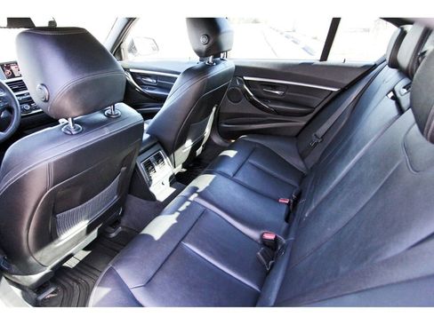 Used 2017 BMW 330i Sedan image 14