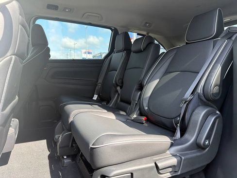 New 2026 Honda Odyssey Elite image 19