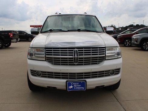 Used 2012 Lincoln Navigator L 4WD image 2