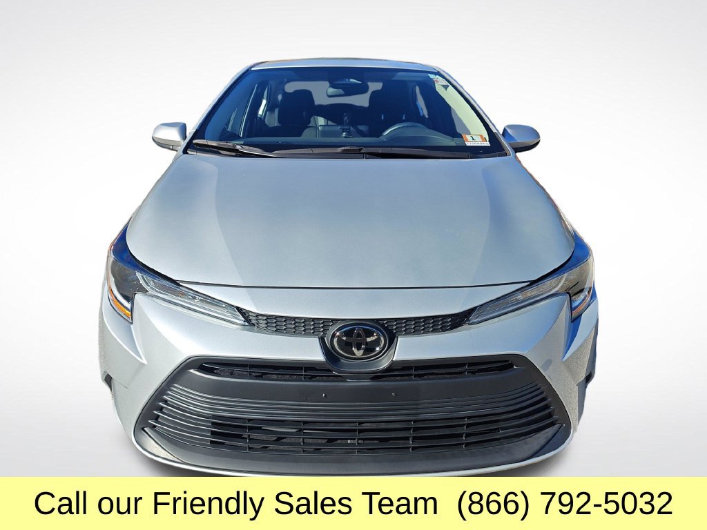 Used 2024 Toyota Corolla LE FWD image 9