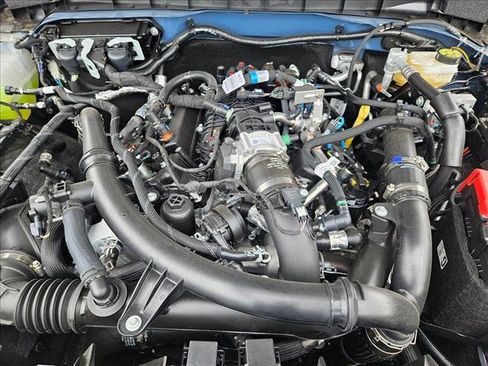 New 2025 Ford Bronco Outer Banks image 17