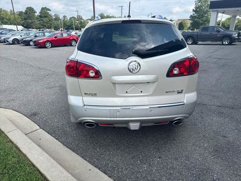 Used 2010 Buick Enclave CXL w/ Trailering Provision Package AWD/4WD image 5