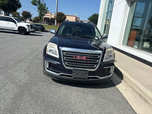 Used 2017 GMC Terrain SLT AWD/4WD image 3