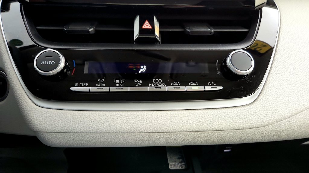 Certified 2026 Toyota Corolla LE w/ LE Premium Package AWD/4WD image 30
