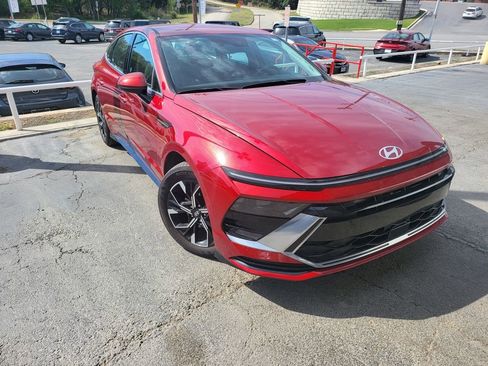 Used 2025 Hyundai Sonata SEL image 3