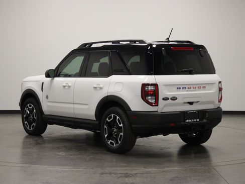 Used 2022 Ford Bronco Sport Outer Banks w/ Tech Package AWD/4WD image 6