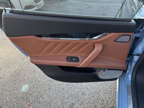 Used 2022 Maserati Quattroporte Modena Q4 image 15