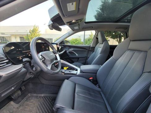 Used 2025 Audi Q5 Premium Plus w/ Premium Plus AWD/4WD image 19
