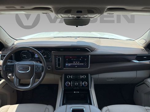 Used 2021 GMC Yukon Denali w/ Denali Ultimate Package AWD/4WD image 2