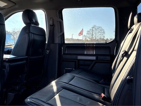 Used 2019 Ford F150 Lariat w/ Trailer Tow Package image 22