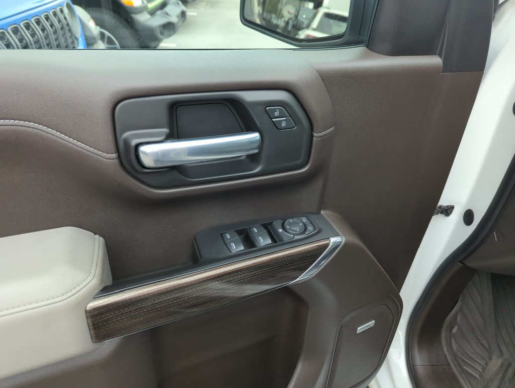 Used 2020 Chevrolet Silverado 1500 LT Trail Boss AWD/4WD image 18
