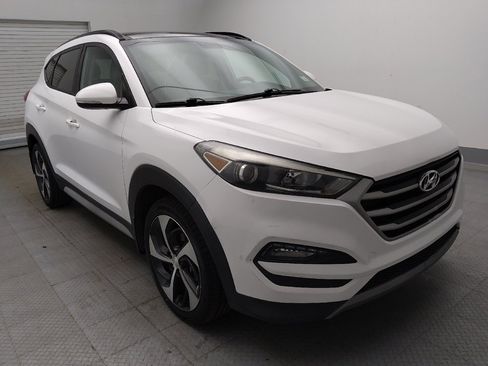 Used 2018 Hyundai Tucson Value w/ Cargo Package FWD image 13