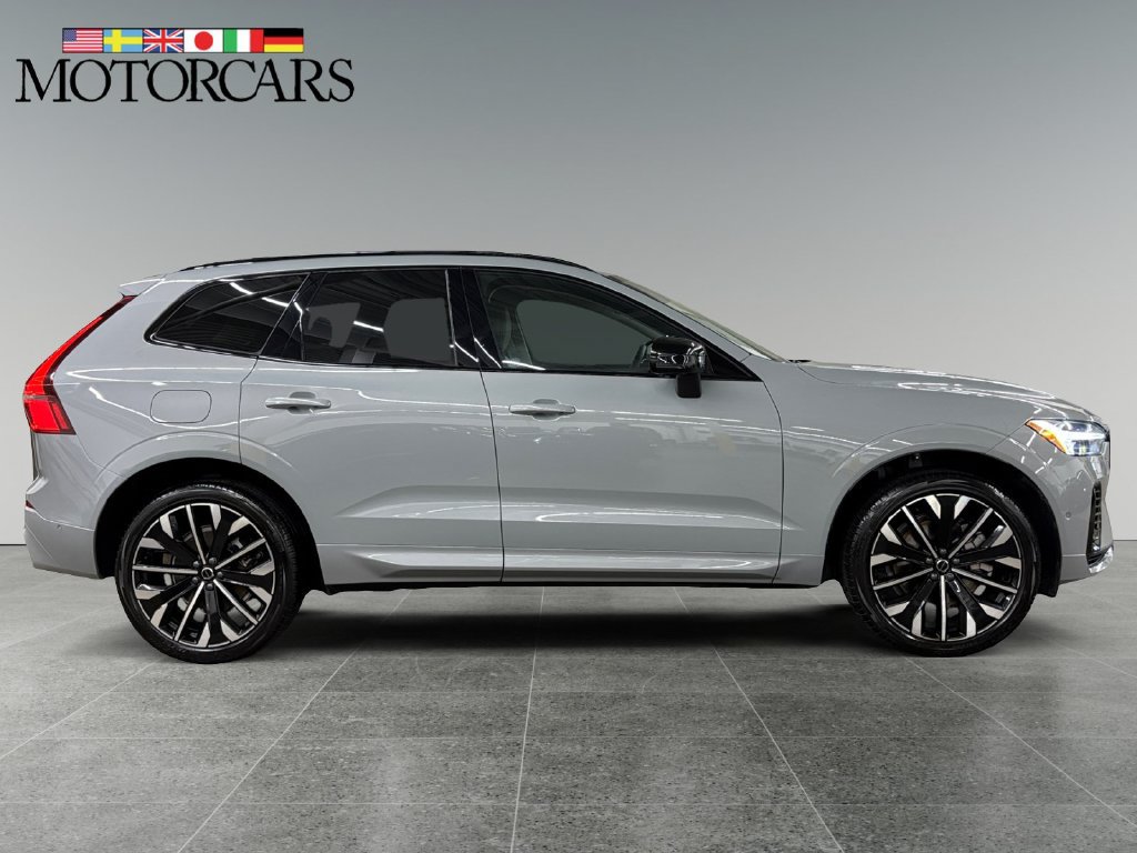 Certified 2026 Volvo XC60 T8 Ultra w/ Protection Package Premier AWD/4WD image 2