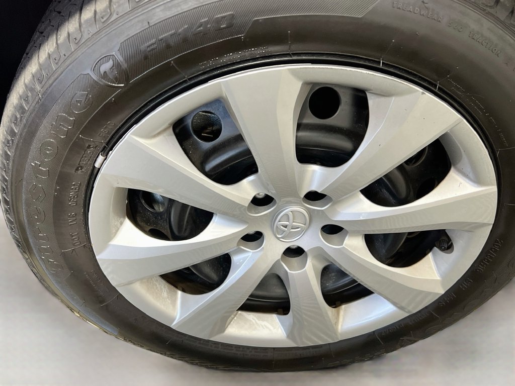 Used 2026 Toyota Corolla LE FWD image 11