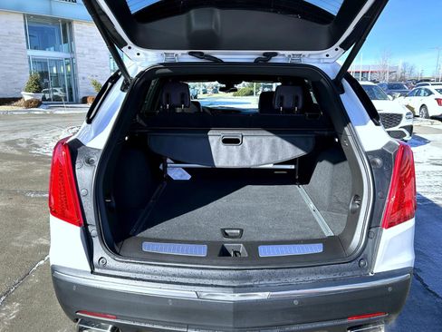 Used 2017 Cadillac XT5 Premium Luxury image 21