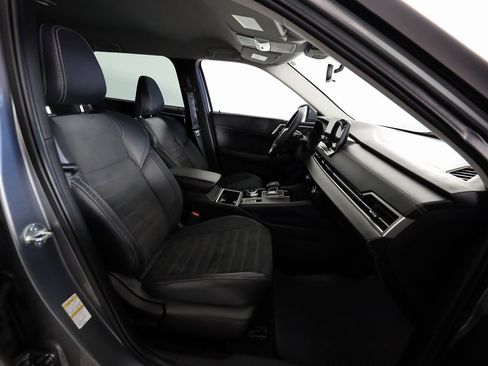 Used 2022 Mitsubishi Outlander SE image 12