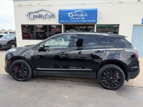 Used 2022 Cadillac XT5 Sportv w/ LPO, ONYX Package AWD/4WD image 1