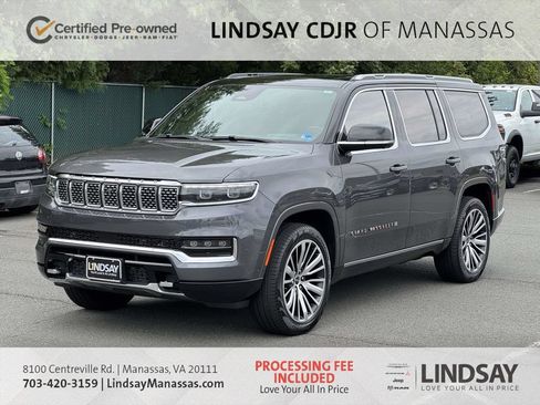 Used 2024 Jeep Grand Wagoneer Series III w/ HD Trailer Tow Package AWD/4WD image 5