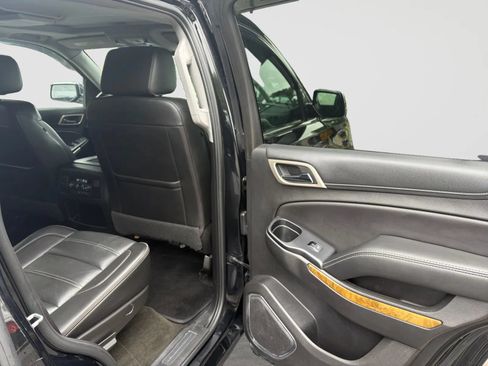 Used 2017 GMC Yukon Denali w/ Open Road Package AWD/4WD image 18