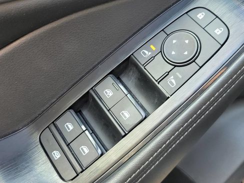 Used 2024 Nissan Rogue SV AWD/4WD image 34