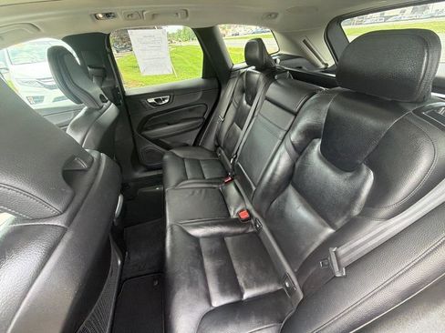Used 2019 Volvo XC60 T6 Inscription w/ Protection Package AWD/4WD image 28