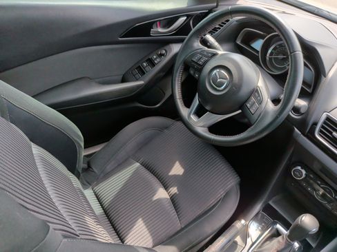 Used 2015 MAZDA MAZDA3 i Touring w/ Technology Package FWD image 34
