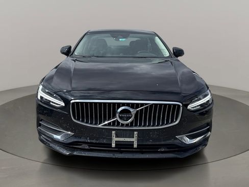 Used 2018 Volvo S90 T6 Inscription w/ Convenience Package image 2