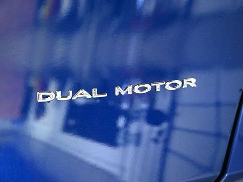 Used 2021 Tesla Model Y Long Range image 10