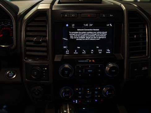 Used 2019 Ford F150 Raptor w/ Equipment Group 802A Luxury AWD/4WD image 35