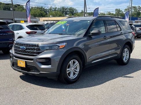 Certified 2022 Ford Explorer XLT w/ Class IV Trailer Tow Package AWD/4WD image 3