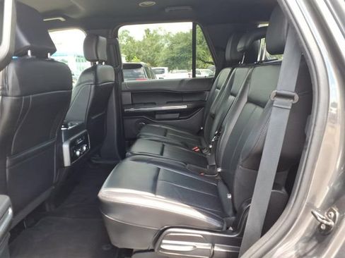 Used 2019 Ford Expedition XLT w/ Equipment Group 201A RWD image 19